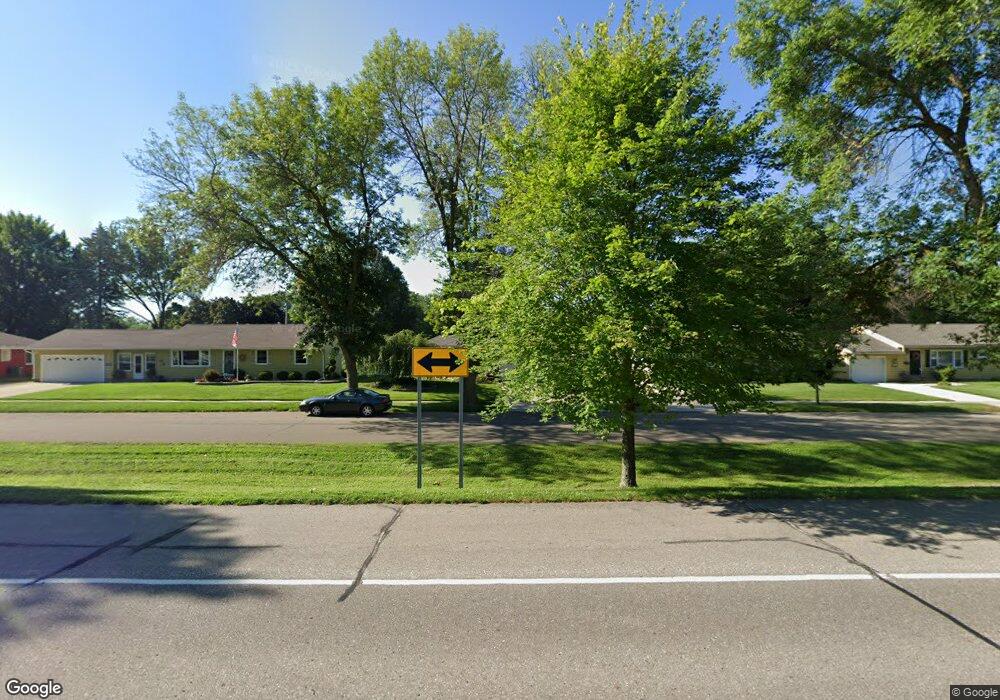 1901 W Oakland Ave, Austin, MN 55912 - photo 1