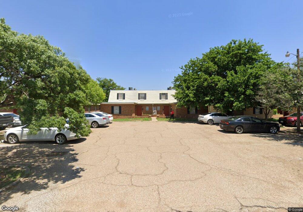 1706 Yonkers St unit A, Plainview, TX 79072 - photo 1