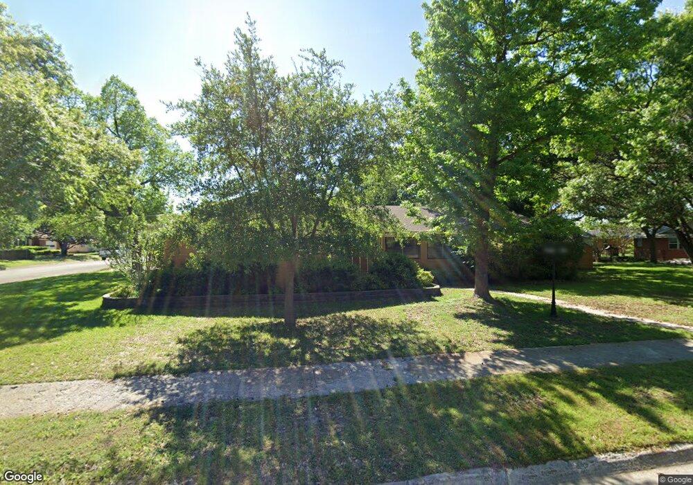 405 Line Dr, Gainesville, TX 76240 - photo 1