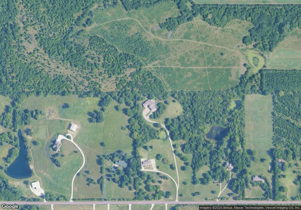 4726 SW 45th St, Topeka, KS 66610 - photo 1