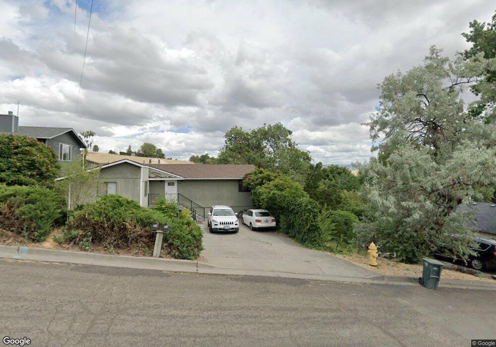 700 NW 4th St, Pendleton, OR 97801 - photo 1