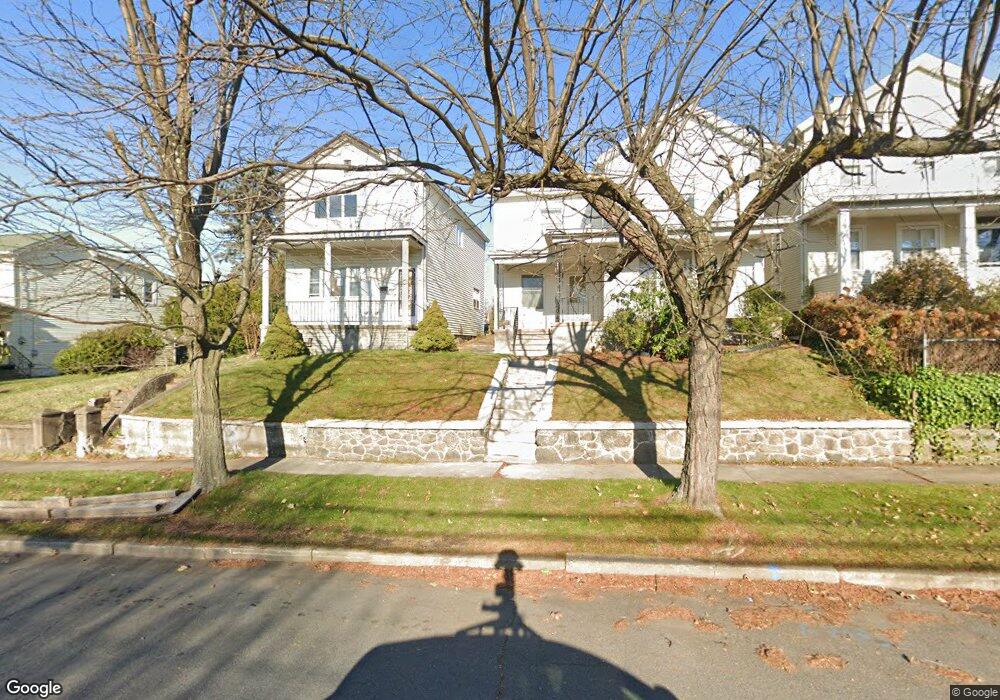 729 Maple St, Scranton, PA 18505 - photo 1