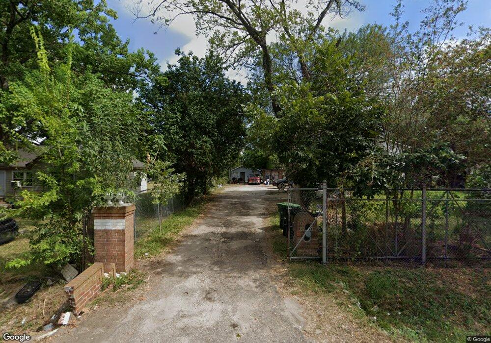 5308 Barrett St, Houston, TX 77022 - photo 1