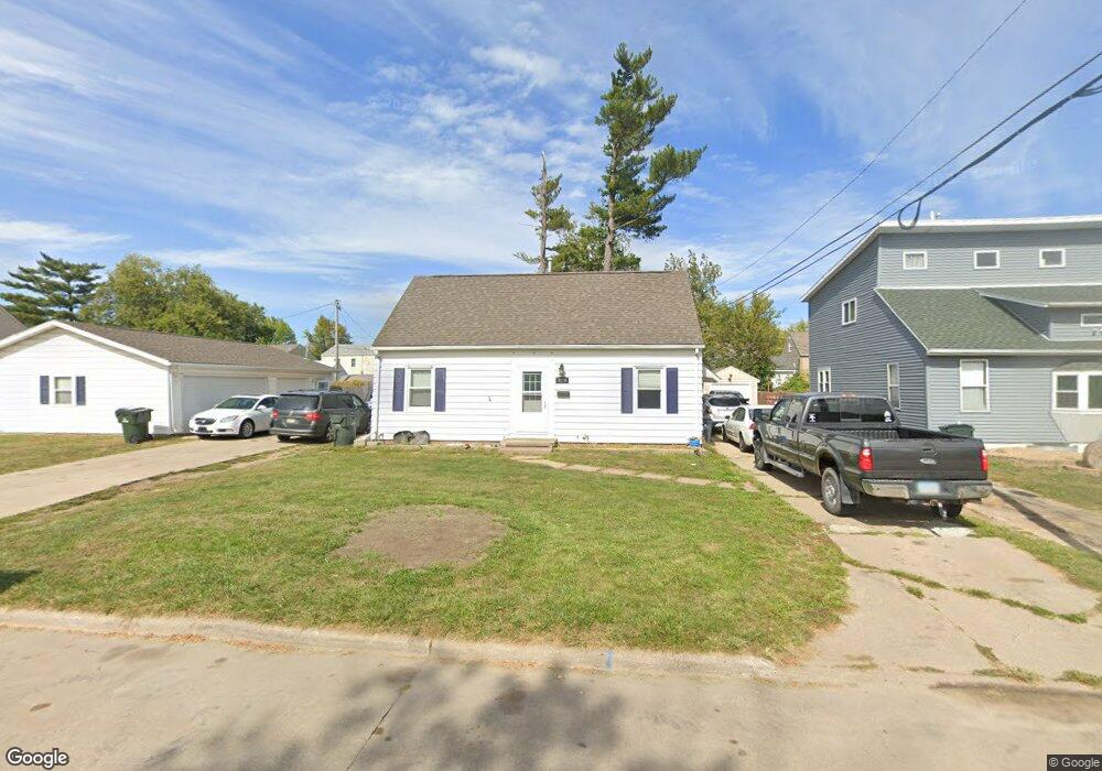 3216 Dalewood Ave SE, Cedar Rapids, IA 52403 - photo 1