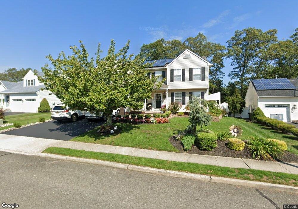 31 E Shenendoah Rd, Howell, NJ 07731 - photo 1