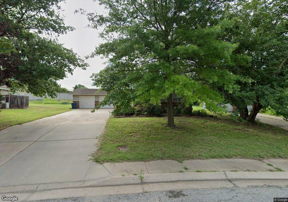 1428 Shelly Dr, Mulvane, KS 67110 - photo 1