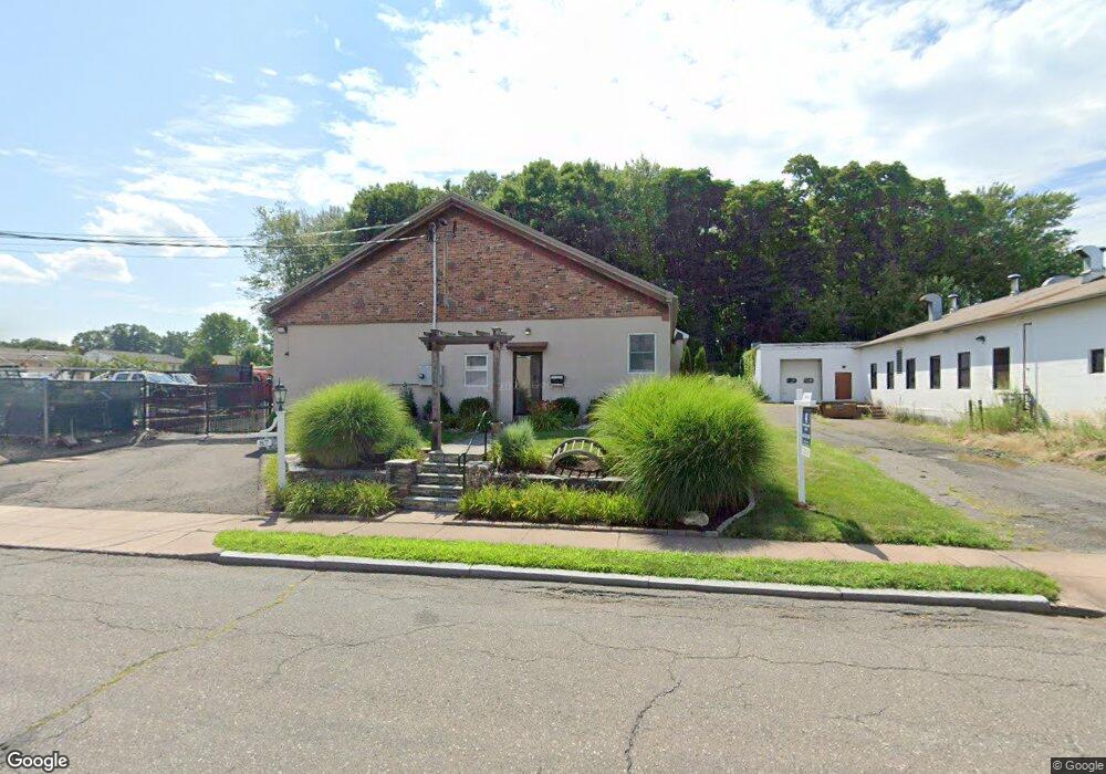 87 Custer St, West Hartford, CT 06110 - photo 1