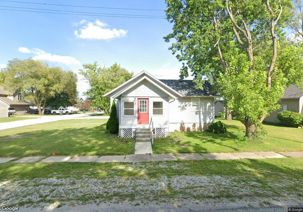 901 E Short St unit 1, Tuscola, IL 61953 - photo 1