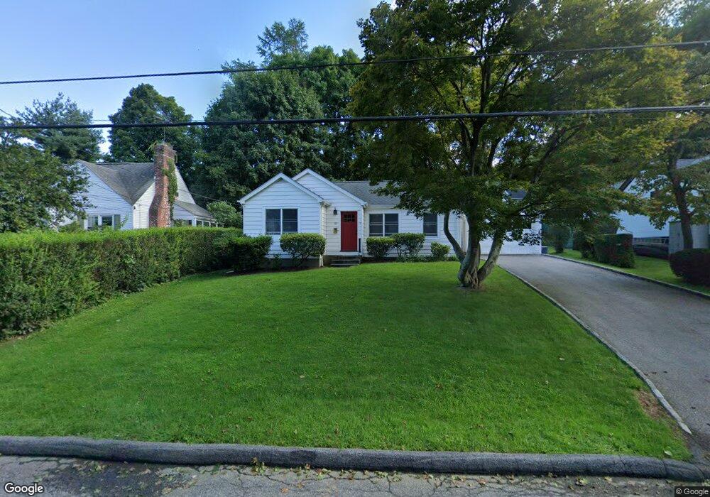 152 Union Ave, Tarrytown, NY 10591 - photo 1