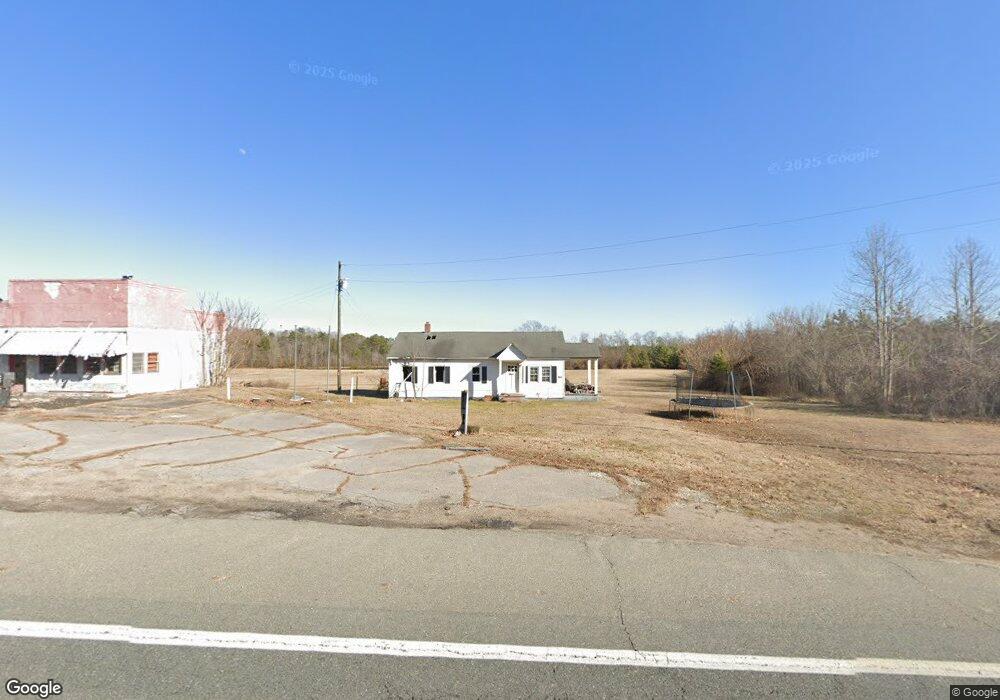 25105 Richmond Turnpike, Ruther Glen, VA 22546 - photo 1