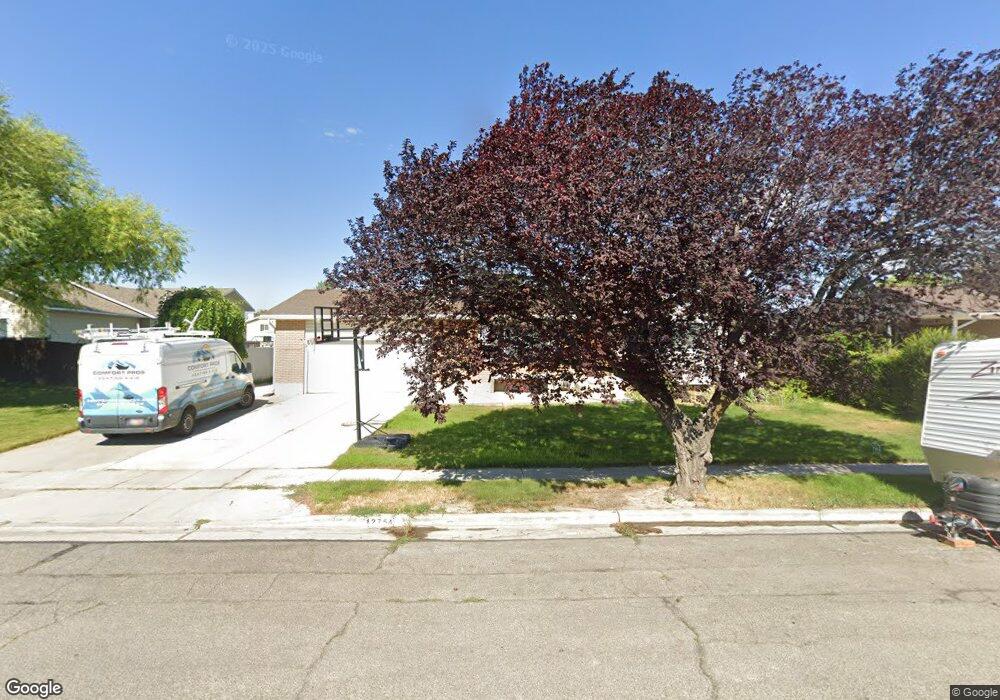 12754 S Gilbert Dr, Riverton, UT 84065 - photo 1