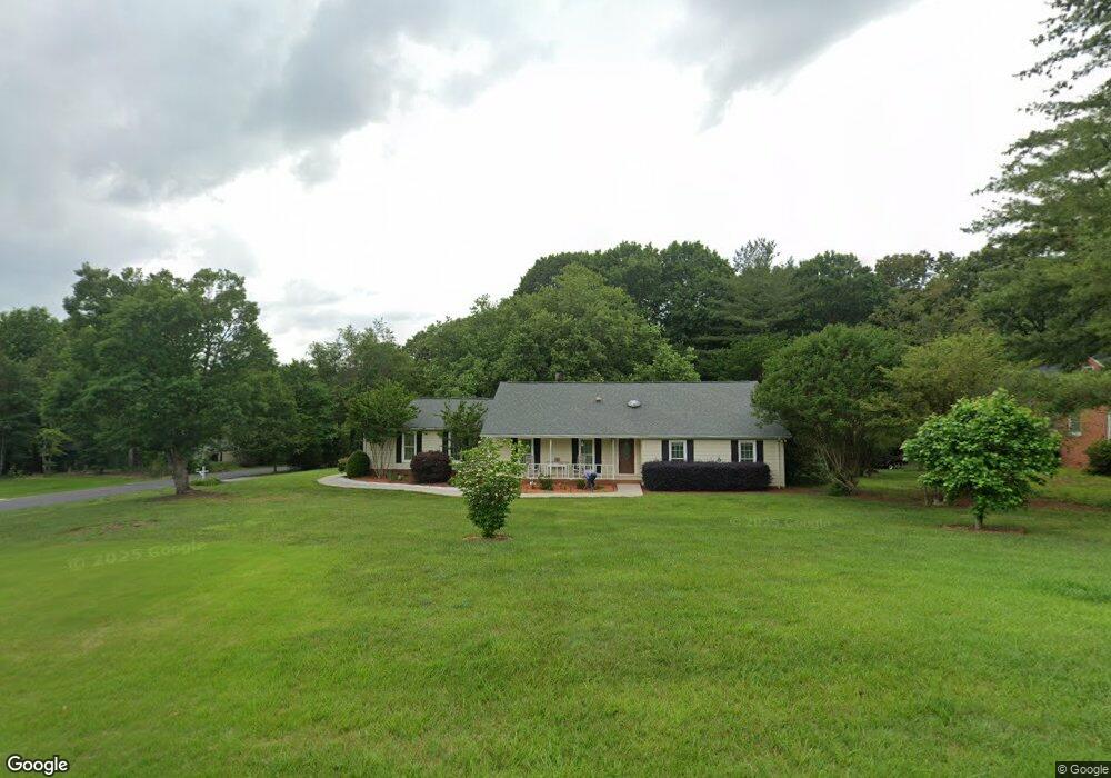 2639 Fines Creek Dr, Statesville, NC 28625 - photo 1