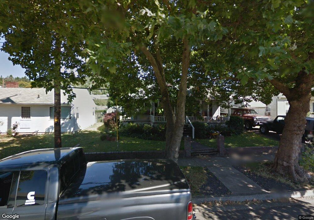 1451 SE Cobb St, Roseburg, OR 97470 - photo 1