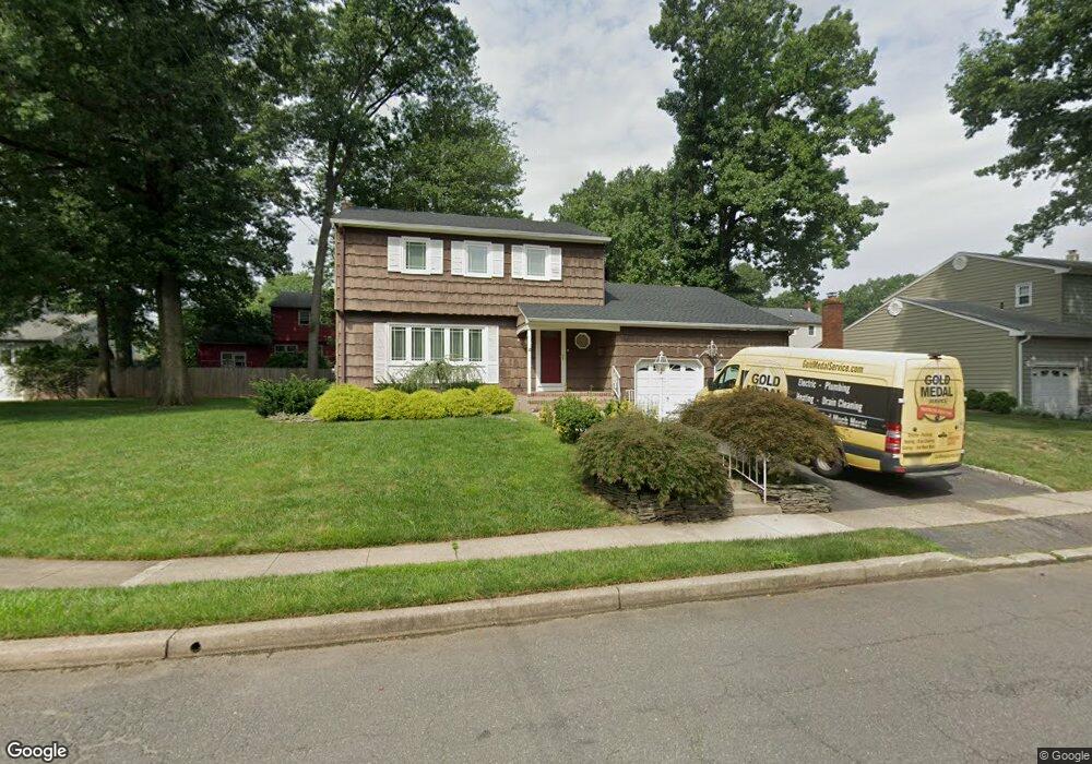 8 Periwinkle Place, Colonia, NJ 07067 - photo 1