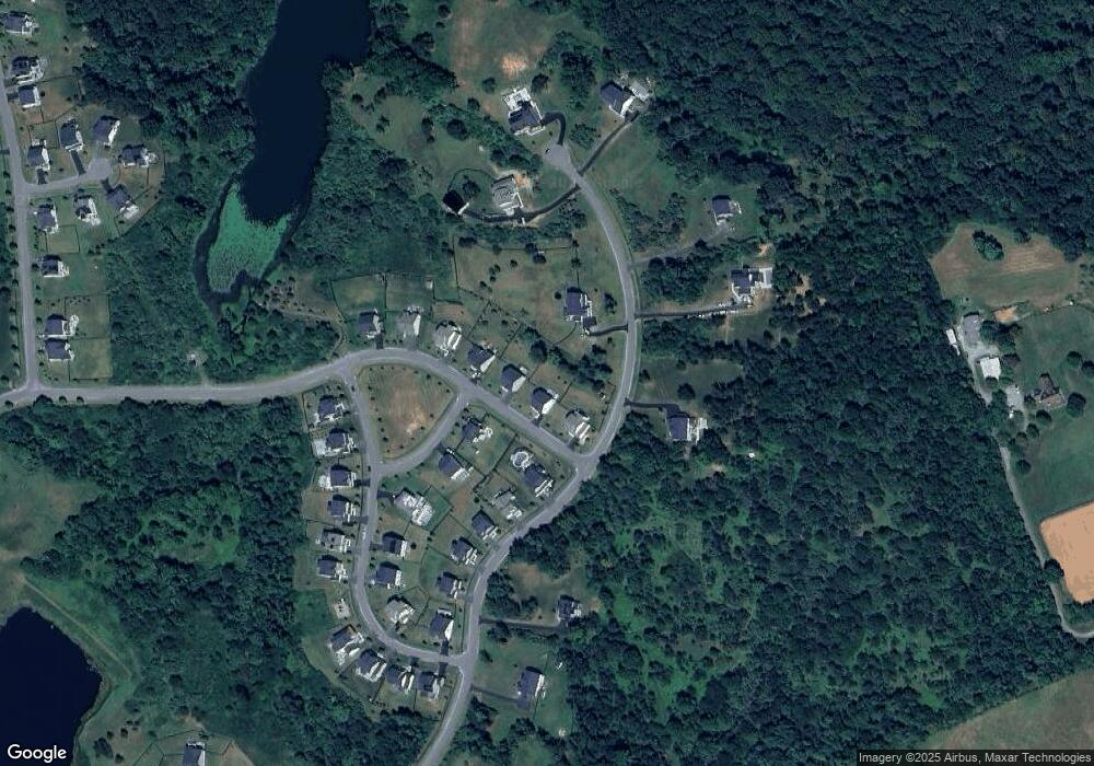 35928 Platinum Dr, Round Hill, VA 20141 - photo 1