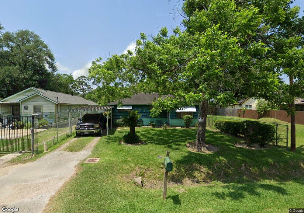 8919 1/2 Friendly Rd, Houston, TX 77093 - photo 1