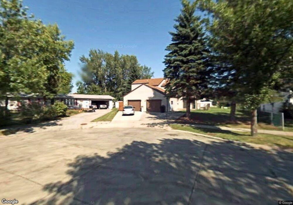 2231 Springbrook Ct, Grand Forks, ND 58201 - photo 1