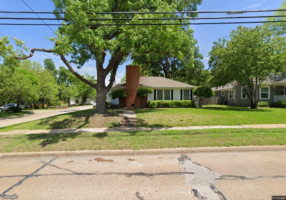1108 N Preston St, Ennis, TX 75119 - photo 1