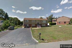 17 Honeysuckle Rd, Gloucester, MA 01930