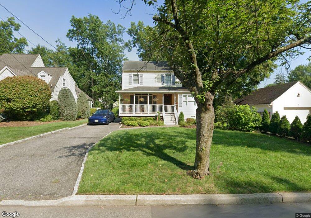 712 Elm Ave, River Edge, NJ 07661 - photo 1