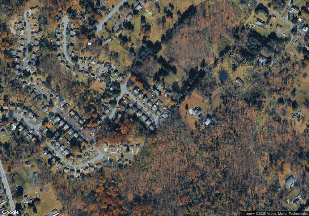 37 Alans Ln, Boyertown, PA 19512 - photo 1