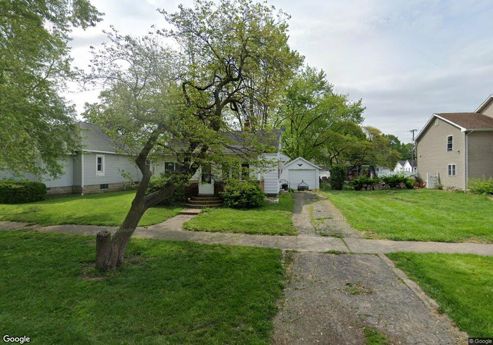 1705 Piatt Ave, Mattoon, IL 61938 - photo 1