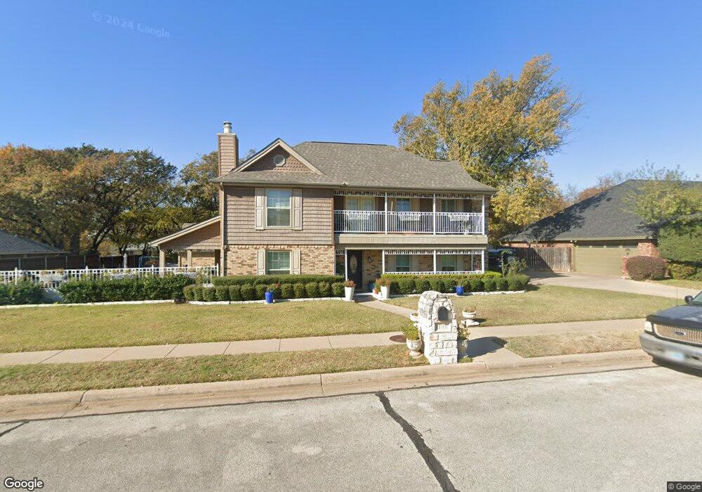 1109 Hidden Oaks Dr, Bedford, TX 76022 - photo 1