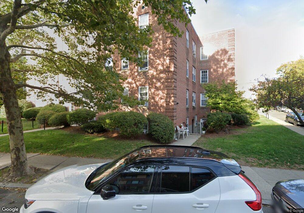 23 Englewood Ave unit 1, Brookline, MA 02445 - photo 1