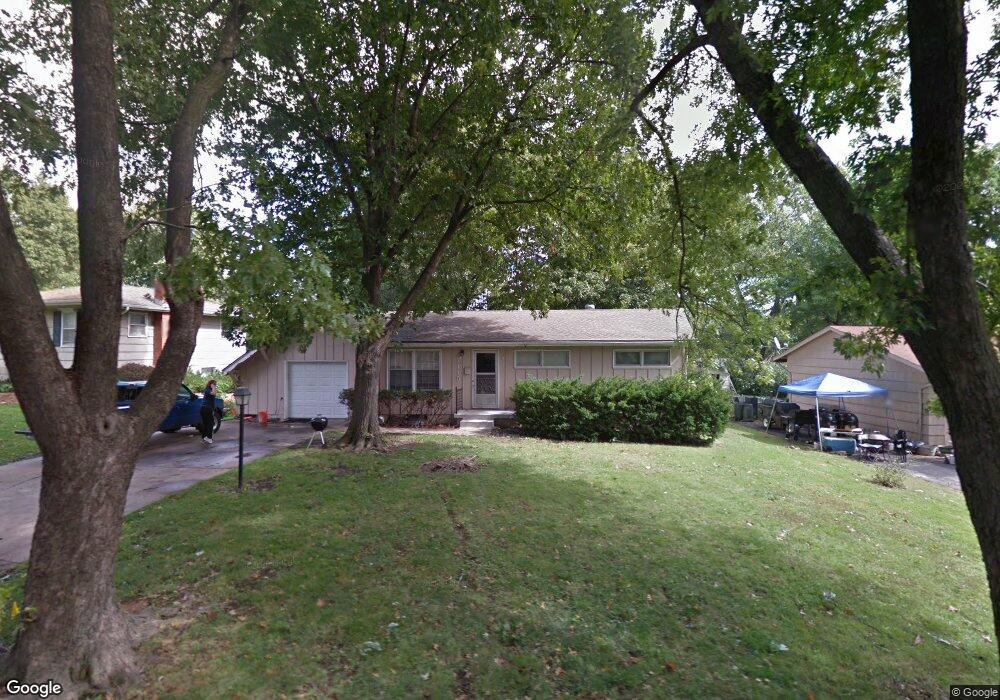 7115 Larsen Ln, Shawnee, KS 66203 - photo 1