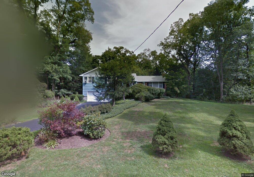 15 Suzanne Ln, Pleasantville, NY 10570 - photo 1