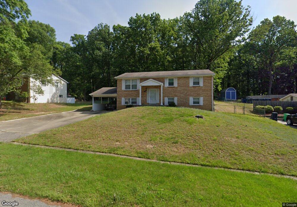 6800 Birch Ln, Temple Hills, MD 20748 - photo 1