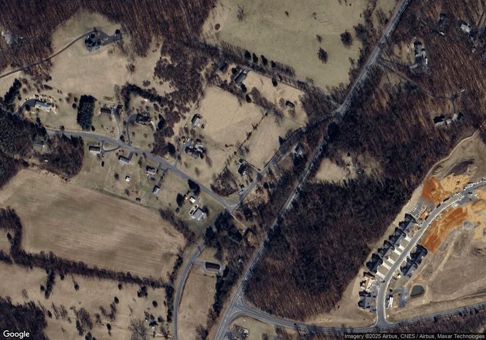 53 Stagecoach Rd, Staunton, VA 24401 - photo 1