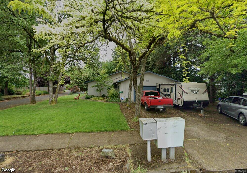 1902 Minda Dr, Eugene, OR 97401 - photo 1