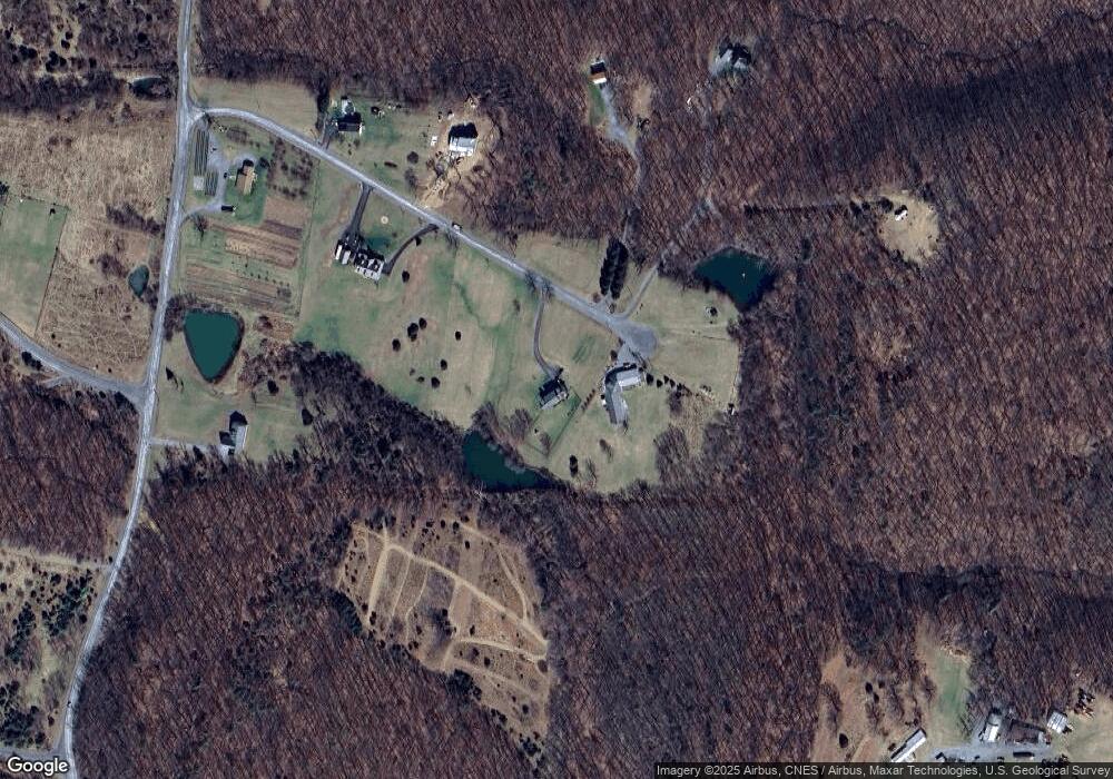 210 Titania Ln, Hedgesville, WV 25427 - photo 1