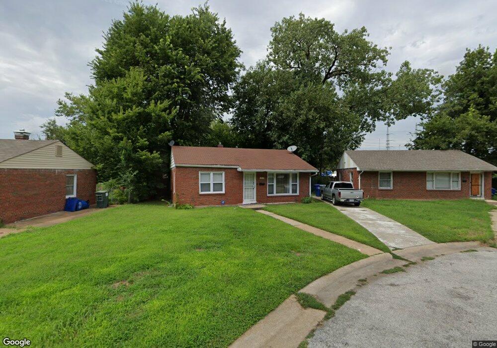 4313 Dryden Ct, Saint Louis, MO 63115 - photo 1