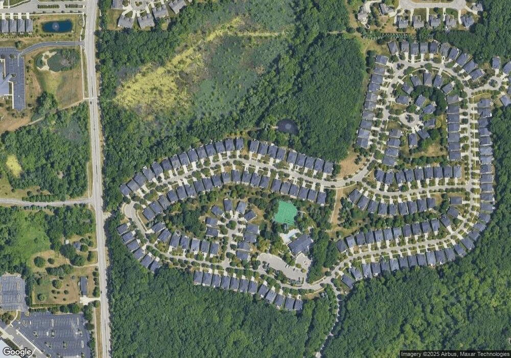 4015 Hillsdale Dr unit 265, Auburn Hills, MI 48326 - photo 1