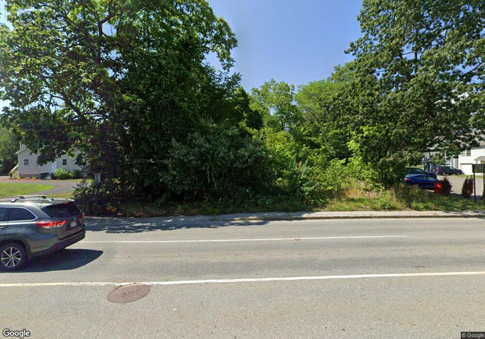 192 Central St, Hudson, NH 03051 - photo 1