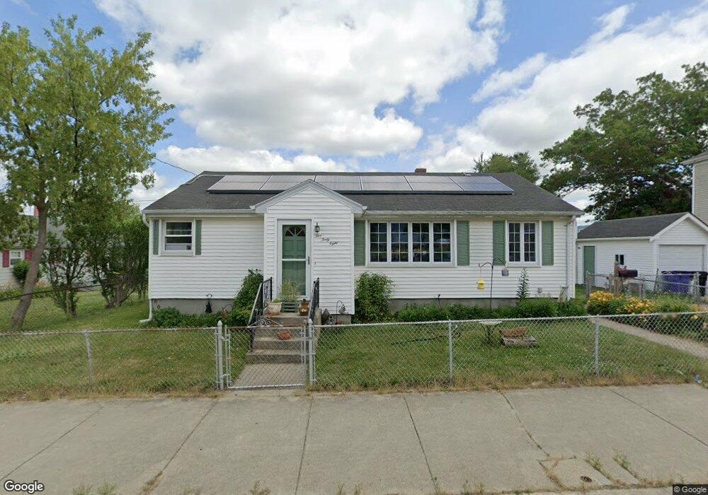 548 Jefferson St, Fall River, MA 02721 - photo 1