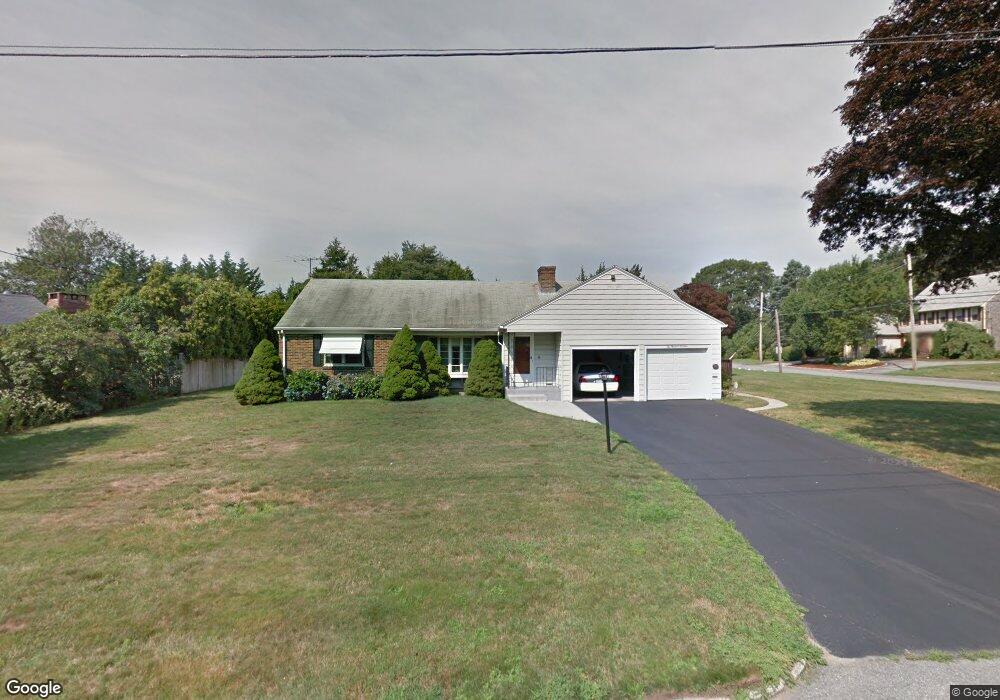 217 Algonquin Dr, Warwick, RI 02888 - photo 1