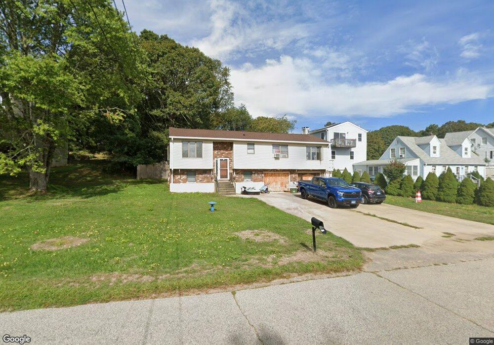 28 Pawcatuck Ave, Pawcatuck, CT 06379 - photo 1