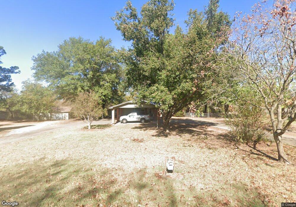 415 E 19th St, Okmulgee, OK 74447 - photo 1