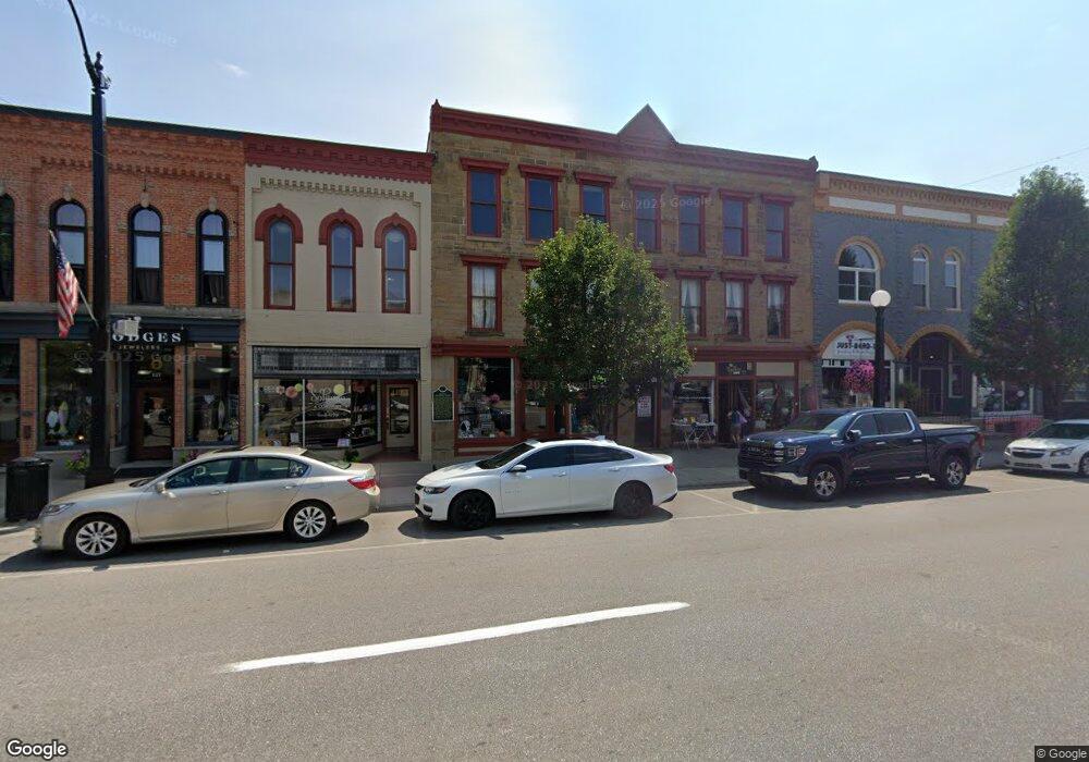 121 1/2 W Michigan Ave unit B, Marshall, MI 49068 - photo 1