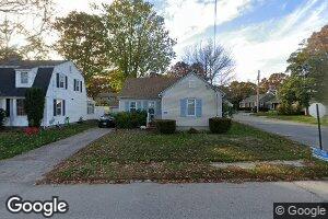 141 Knollwood Ave, Cranston, RI 02910