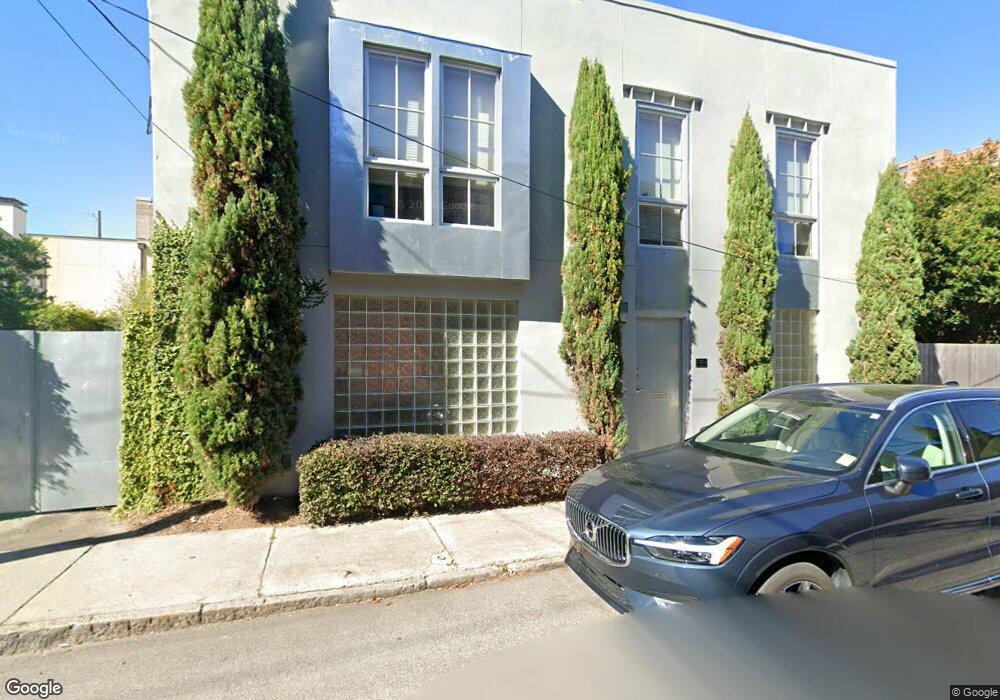 327 Jefferson St, Savannah, GA 31401 - photo 1