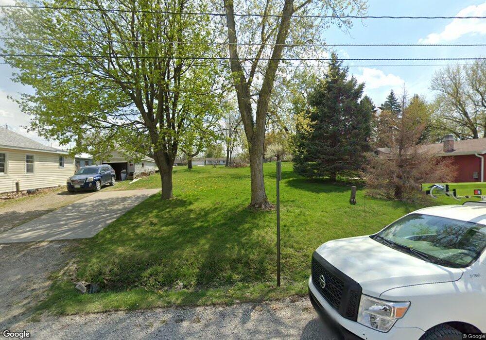 1219 S 4th Ave E, Newton, IA 50208 - photo 1