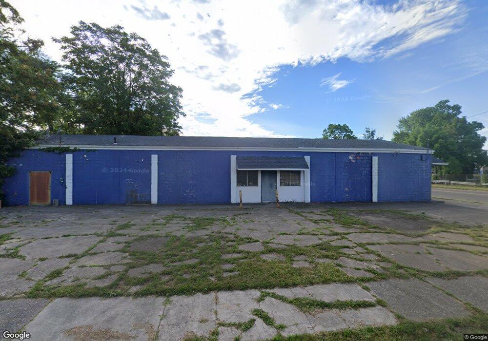 1407 Tuscarawas St E, Canton, OH 44707 - photo 1