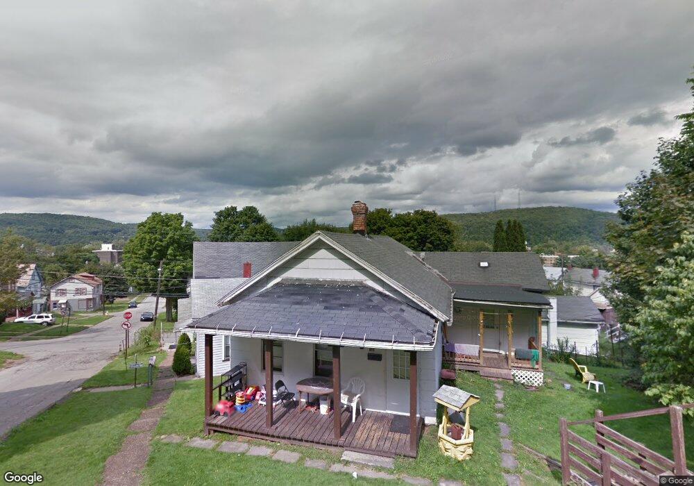 1348 Myrtle St, Franklin, PA 16323 - photo 1