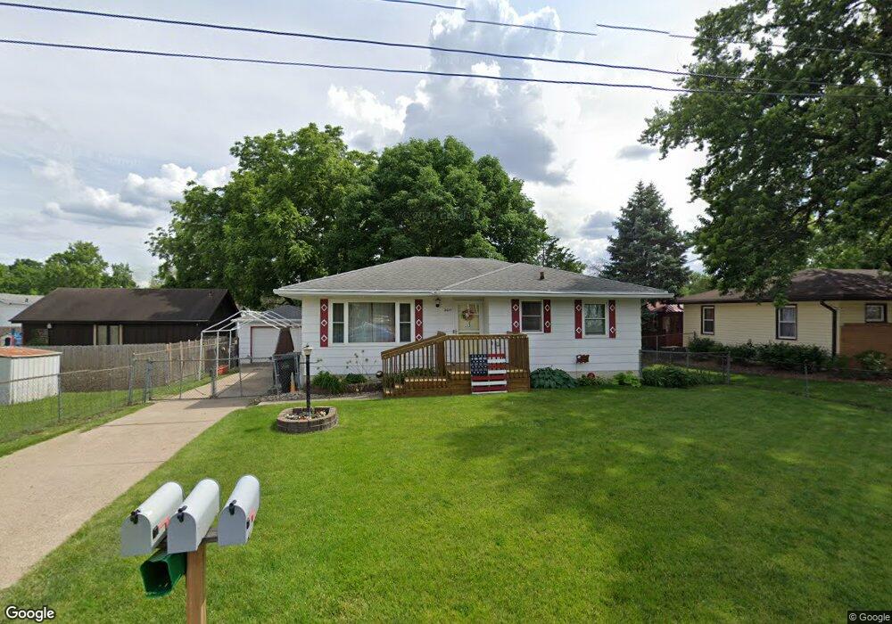 2615 E Madison Ave, Des Moines, IA 50317 - photo 1