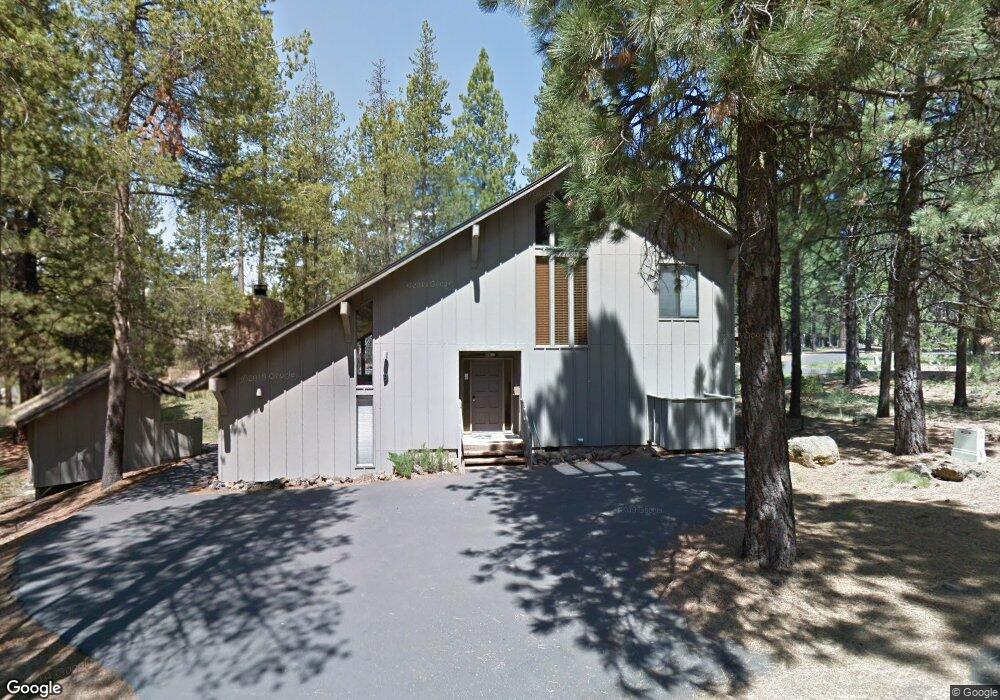 57085 Fox Ln unit 9, Bend, OR 97707 - photo 1