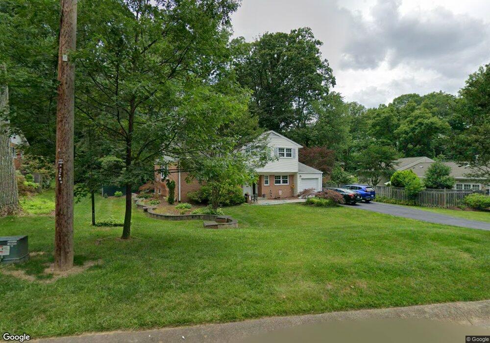 9121 Santayana Dr, Fairfax, VA 22031 - photo 1